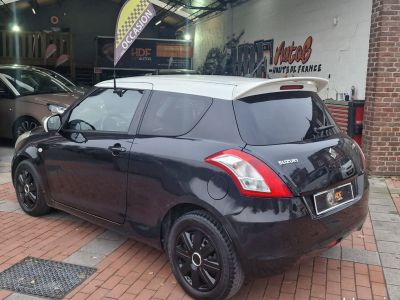 Suzuki Swift 1.2 VVT GLX 94CH  - 3