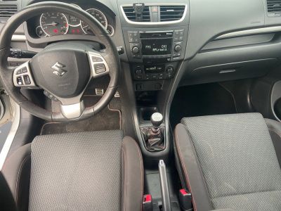 Suzuki Swift SPORT 1.6 VVT  - 11