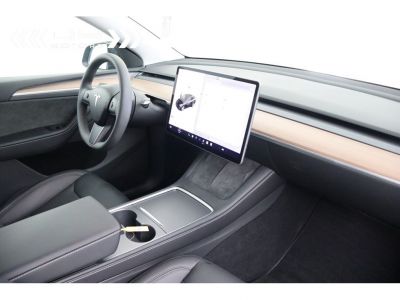 Tesla Model Y AUTOPILOT - PANODAK  - 15