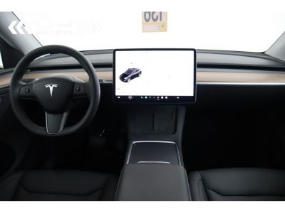 Tesla Model Y AUTOPILOT - PANODAK  - 16