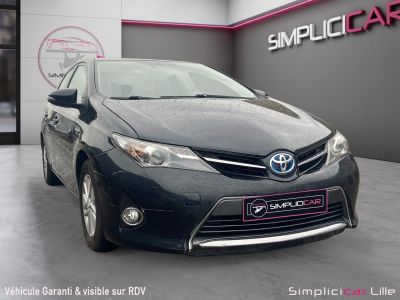 Toyota Auris Hybride 136h Dynamic  - 1