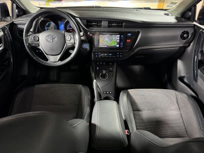 Toyota Auris Hybride 136h Executive  - 18