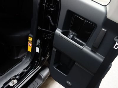 Toyota FJ Cruiser V6 4.0L - Modèle Unique - <small></small> 62.900 € <small>TTC</small> - #16