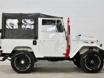 Toyota Land Cruiser FJ40 3.9  - 4