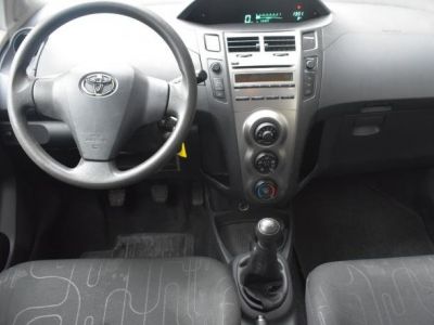 Toyota Yaris 1.0i  - 14