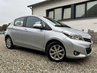 Toyota Yaris 1.33i VVT-i Active 5P- BLUETOOTH-NAVI-CLIM-1ER PRO  - 4