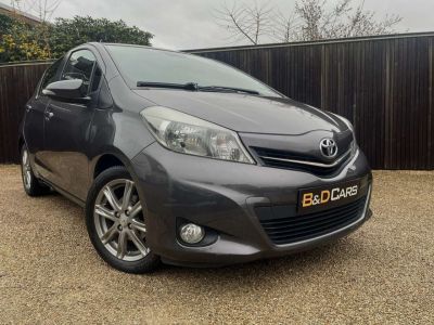 Toyota Yaris 1.33i VVT-i Lounge 5D-AIRCO-CAMERA-16-NAV-BT-AUD  - 1