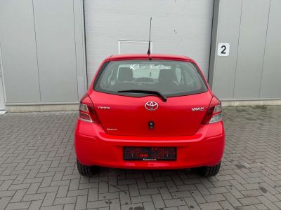 Toyota Yaris 1.4 Turbo D-4D Linea Luna FAIBLE KILOMÈTRAGE  - 5