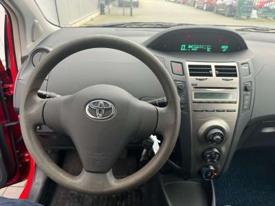 Toyota Yaris 1.4 Turbo D-4D Linea Luna FAIBLE KILOMÈTRAGE  - 10