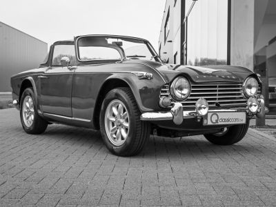 Triumph TR4A   - 16