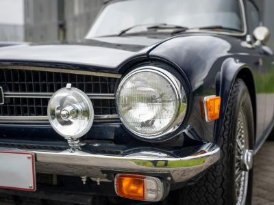 Triumph TR6 2500  - 4