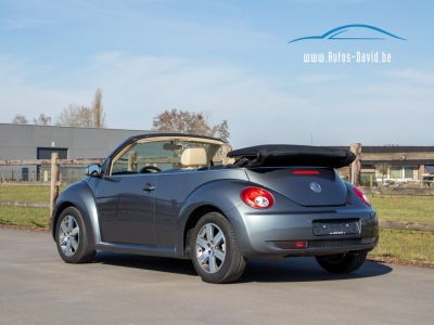 Volkswagen Beetle New Cabrio 2.0i Tiptronic - 1STE EIGENAAR LEDER AIRCO PARKEERSENSOREN  - 2