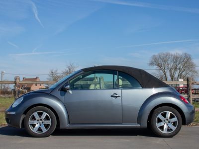 Volkswagen Beetle New Cabrio 2.0i Tiptronic - 1STE EIGENAAR LEDER AIRCO PARKEERSENSOREN  - 9