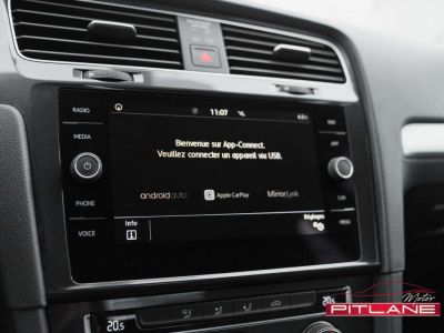 Volkswagen Golf 1.0 TSI Carplay Caméra Navi Tel PDC  - 15