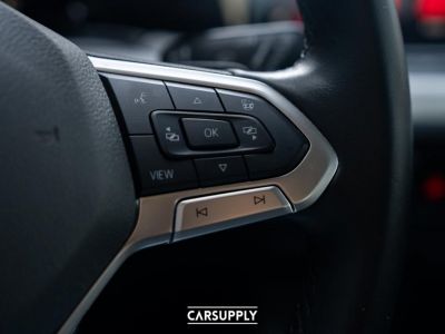 Volkswagen Golf 1.5 eTSI DSG - Camera - GPS - Aple carplay - ACC  - 19