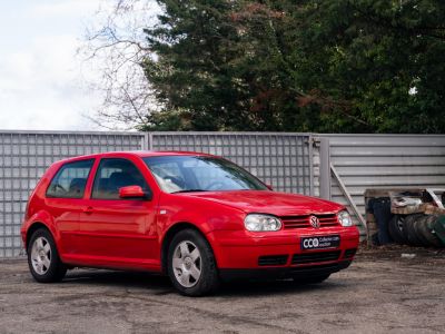 Volkswagen Golf 2000 – Volkswagen Golf GTi - <small></small> 3.000 € <small>TTC</small>