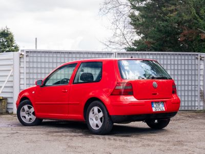 Volkswagen Golf 2000 – Volkswagen Golf GTi - <small></small> 3.000 € <small>TTC</small>