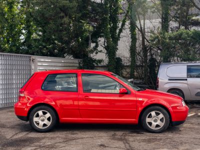 Volkswagen Golf 2000 – Volkswagen Golf GTi - <small></small> 3.000 € <small>TTC</small>