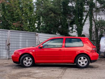 Volkswagen Golf 2000 – Volkswagen Golf GTi - <small></small> 3.000 € <small>TTC</small>