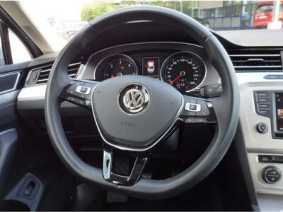 Volkswagen Passat Confortline 2.0 TDI 150 (04/2016) - <small></small> 22.900 € <small>TTC</small> - #10