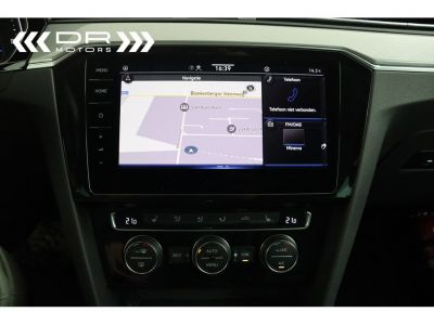 Volkswagen Passat Variant 1.6TDI SCR DSG FACELIFT BUSINESS - NAVI LEDER VIRTUAL COCKPIT MIRROR LINK  - 17