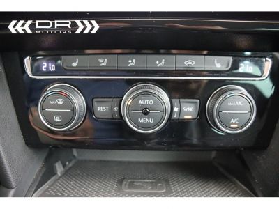 Volkswagen Passat Variant 1.6TDI SCR DSG FACELIFT BUSINESS - NAVI LEDER VIRTUAL COCKPIT MIRROR LINK  - 29