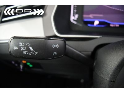 Volkswagen Passat Variant 1.6TDI SCR DSG FACELIFT BUSINESS - NAVI LEDER VIRTUAL COCKPIT MIRROR LINK  - 37