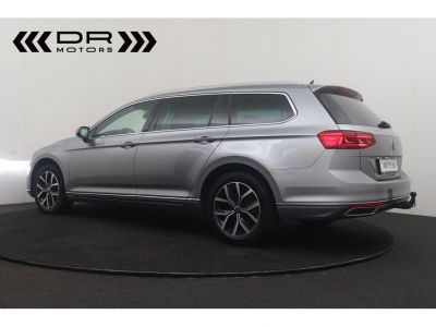 Volkswagen Passat Variant 2.0TDI SCR DSG HIGHLINE - NAVI CARPLAY/ANDROID AUTO DAB  - 4