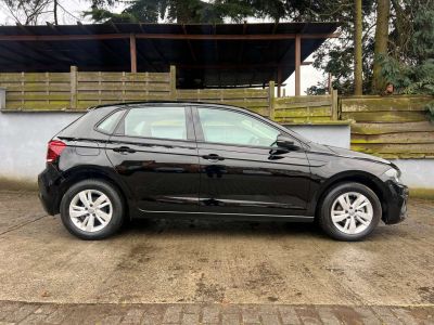 Volkswagen Polo 1.0i 80cv Confort line navig clim Appel CarPlay  - 8