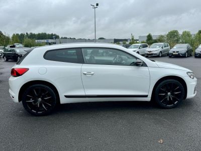 Volkswagen Scirocco 2.0 TDI 150 CH BVM6 EDITION LIMITEE BLACK SESSION  - 4