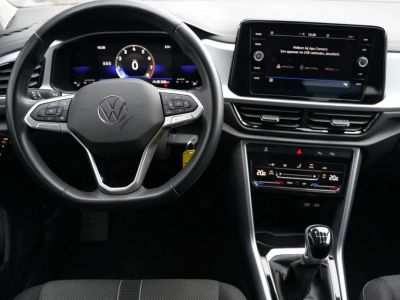 Volkswagen T-Roc 1.5 TSI CARPLAY, ADAPTIEVE CRUISE, PARKEERSENSOREN  - 25