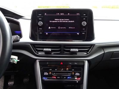 Volkswagen T-Roc 1.5TSi Style CARPLAY,VIRTUAL,ADAPT.CRUISE,PDC V+A  - 12