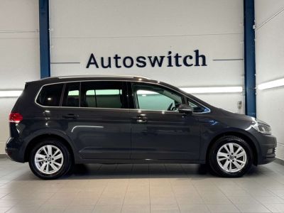 Volkswagen Touran 1.5 TSI DSG Highline 7seat Keyless-Adaptcruise  - 5