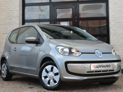 Volkswagen Up 1.0i Comfortline  - 1