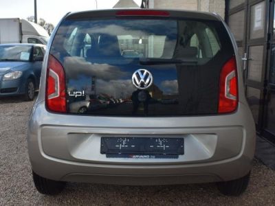 Volkswagen Up 1.0i Comfortline  - 7