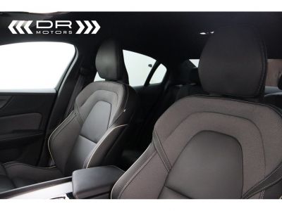 Volvo S60 B3 MHEV GEARTRONIC DARK PLUS - LEDER LED KEYLESS ENTRY HARMANN KARDON  - 21