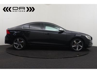 Volvo S60 T4 BENZINE R DESIGN SUMMUM  - 9