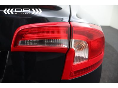 Volvo S60 T4 BENZINE R DESIGN SUMMUM  - 40