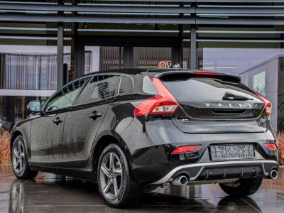 Volvo V40 2.0 D2 - HISTORIEK - AIRCO - CRUISECONTROL - PARKEERSENSOREN  - 7