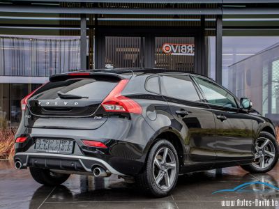 Volvo V40 2.0 D2 - HISTORIEK - AIRCO - CRUISECONTROL - PARKEERSENSOREN  - 32