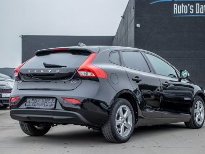 Volvo V40 2.0 D2 - HISTORIEK - AIRCO - CRUISECONTROL - SENSOREN - LED - EURO 6  - 7