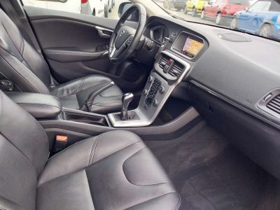 Volvo V40 2.0 T2 Eco Kinetic-TOIT.PANO-CUIR-GPS-BLUETOOTH-  - 9