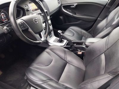 Volvo V40 2.0 T2 Eco Kinetic-TOIT.PANO-CUIR-GPS-BLUETOOTH-  - 12