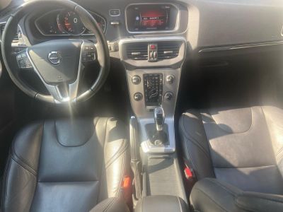 Volvo V40 T2 122 ch Inscription  - 10