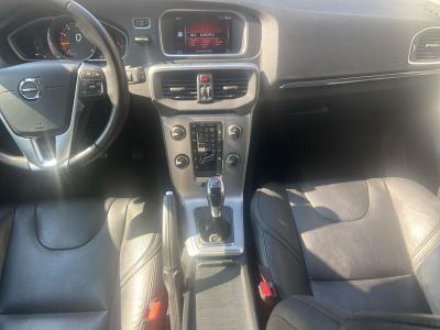 Volvo V40 T2 122 ch Inscription  - 11