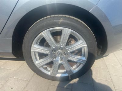 Volvo V40 T2 122 ch Inscription  - 16