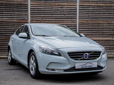 Volvo V40 T3 1.6i  - 1STE EIGENAAR - HISTORIEK - PARKEERSENSOREN - AIRCO - CRUISECONTROL  - 6