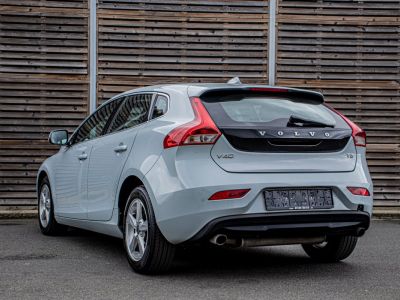 Volvo V40 T3 1.6i  - 1STE EIGENAAR - HISTORIEK - PARKEERSENSOREN - AIRCO - CRUISECONTROL  - 10