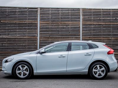 Volvo V40 T3 1.6i  - 1STE EIGENAAR - HISTORIEK - PARKEERSENSOREN - AIRCO - CRUISECONTROL  - 11