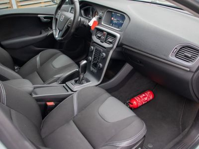 Volvo V40 T3 1.6i  - 1STE EIGENAAR - HISTORIEK - PARKEERSENSOREN - AIRCO - CRUISECONTROL  - 14